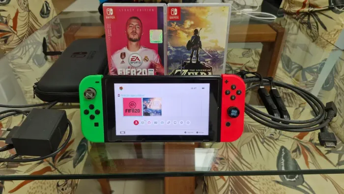 Nintendo switch V2 + 2 jogos