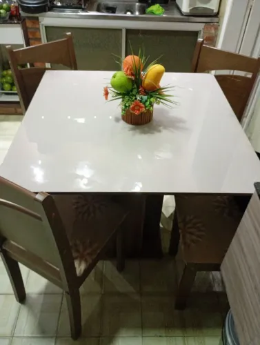 Mesa cozinha com 4 cadeiras