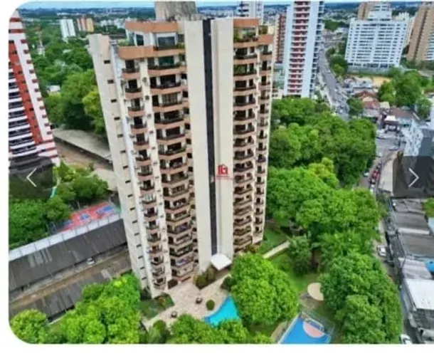 Cobertura Edifício Saint Laurent 321m² c/ 5 Suítes e 100% Modulados e Climatizado