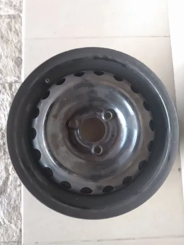 Roda kwid