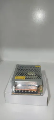 Fonte 12 volts e 10 amperes 