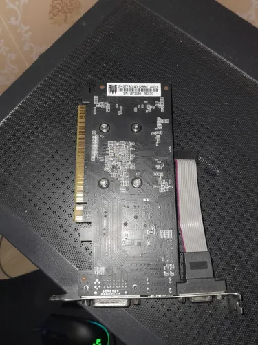 PLACA DE VIDEO GT730 4G DE RAM