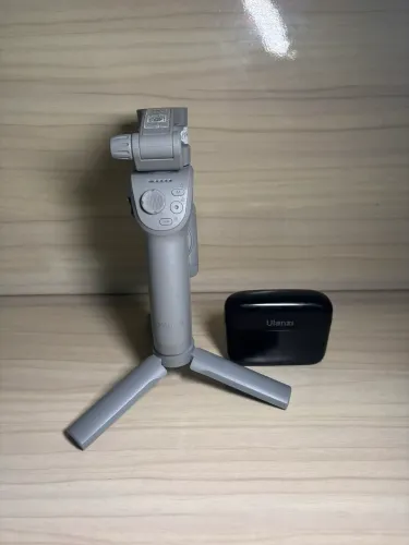 Gimbal três eixos mais microfone ulanze