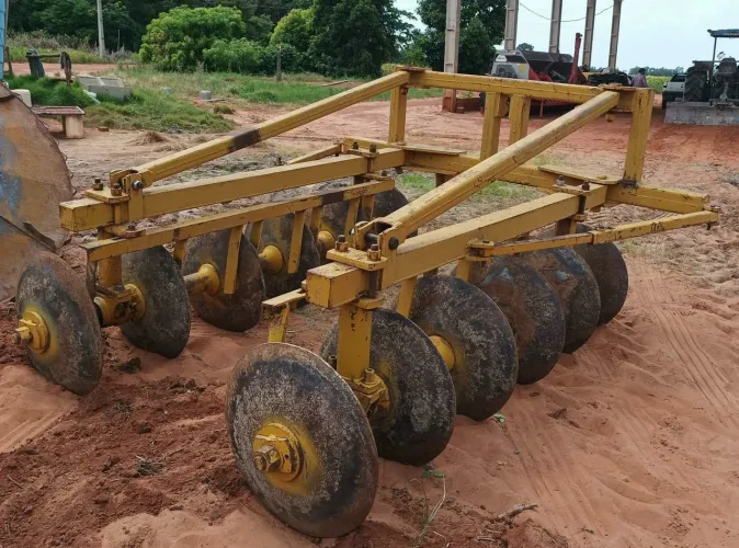 Terraceador de hidráulico marca tatu