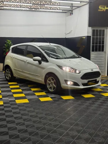 Ford Fiesta 1.5 16V Flex Mec. 5P 2016