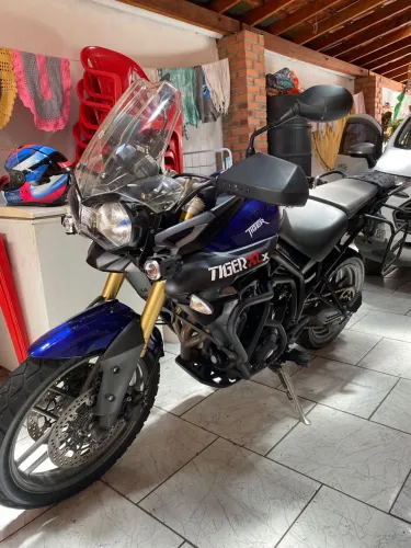Moto de garagem