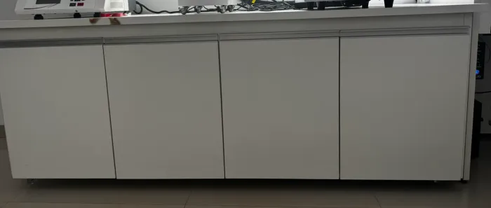 MESA EM MDF 4 PORTAS 210CM