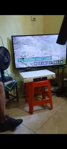 Videoke RAF 300d,  6 mil músicas 