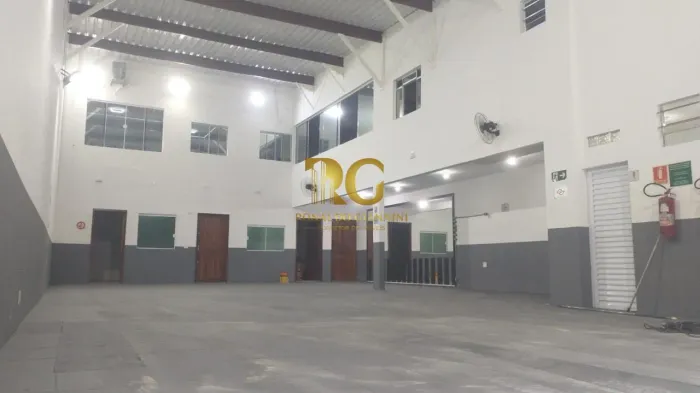 Galpão comercial no boqueirão, em Praia Grande.