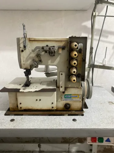 Máquina de costura galoneira bracob industrial 