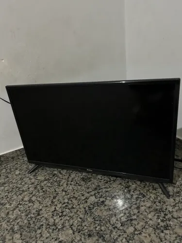 TV 32 (Não é Smart) - Excelente Estado