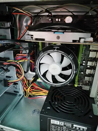 Cpu leia o anúncio!!