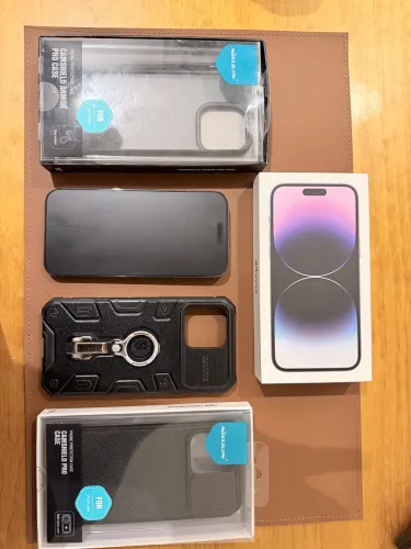 Iphone 14 pro max 256gb com blindagem completa muito novo