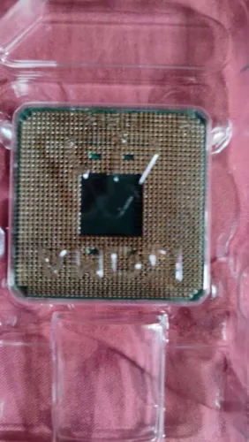 Vendo processador Ryzen 5 3350 G com cooler, gabinete gamer da komor gamer da pichal game.