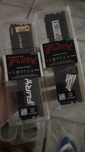 Memória Ddr4 fury 32gb 16x2