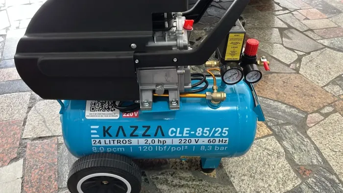 COMPRESSOR NOVO, NA CAIXA