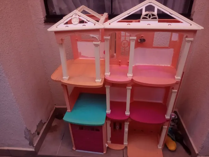 Casa da Barbie dream house 2015 usada