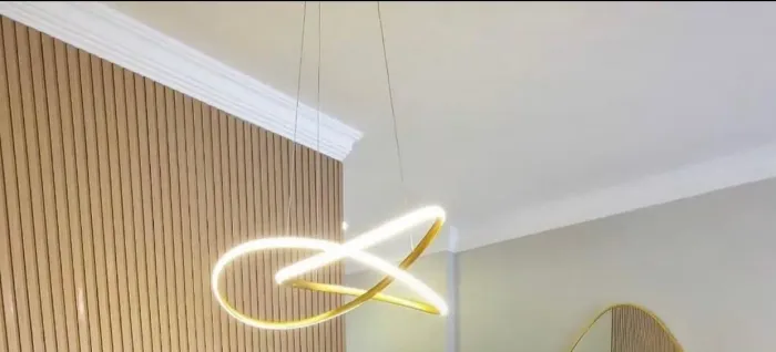 LUSTRE CIRCULAR