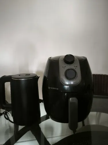 Airfryer Cadence (2.6l) + Chaleira Elétrica Koti