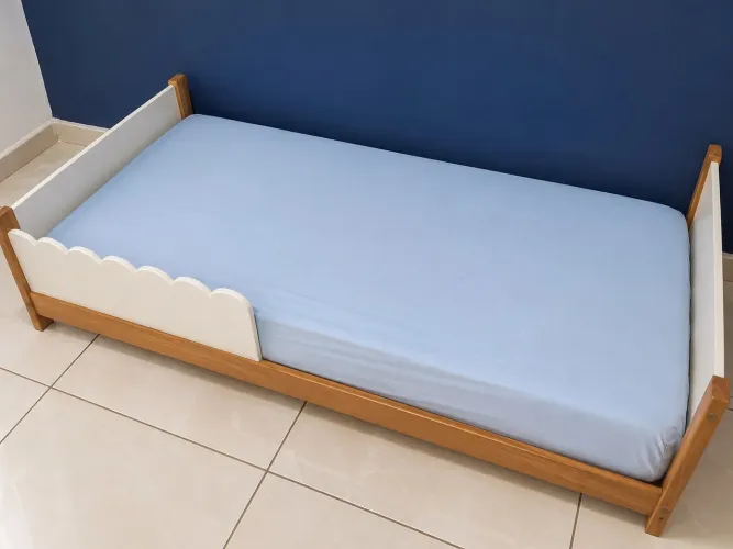 Cama montessoriana