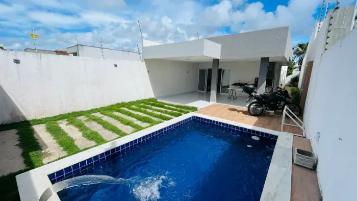 Excelente casa no trevo do Francês!