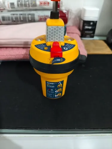 EQUIPAMENTOS DE SEGURANÇA MARÍTIMA ? EPIRB + PIROTÉCNICOS