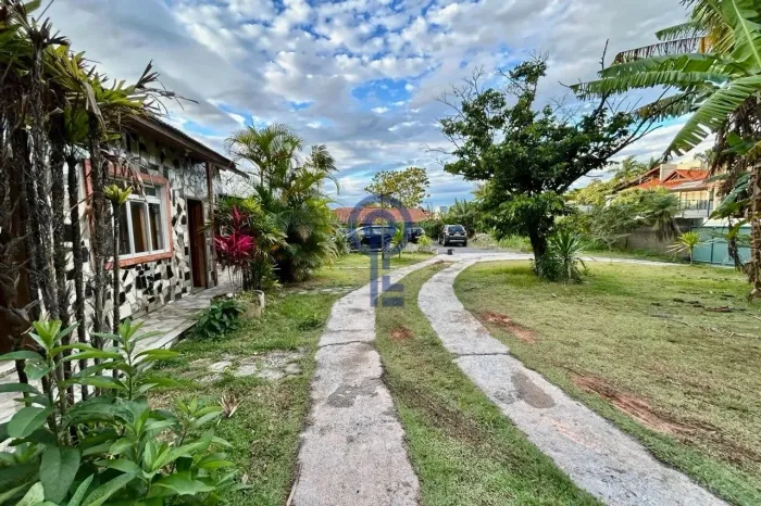 Casa em Condomínio 2 suites na Lagoa da Conceição