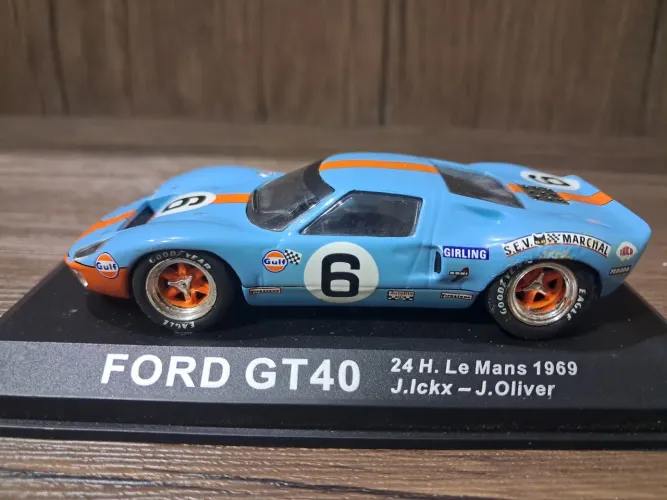Miniatura Ford GT40 24H. Le Mans 1969 - escala 1:43