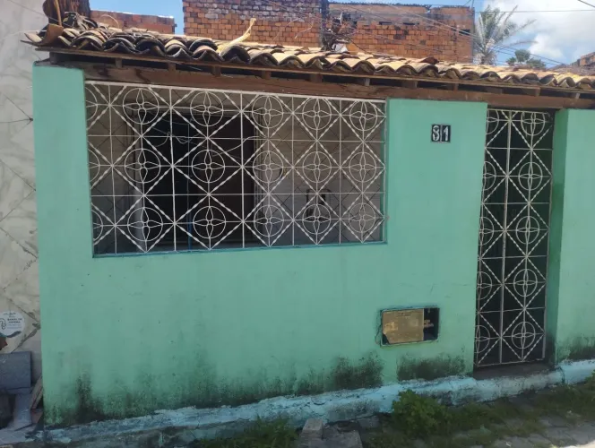 Vendo casa na travessa Jane Bonfim, bairro santos Dumont