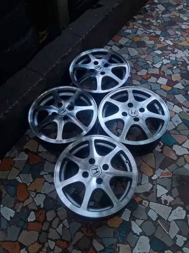 Jogo de rodas de liga leve aro 14/4 furos originais Honda Fit City e outros