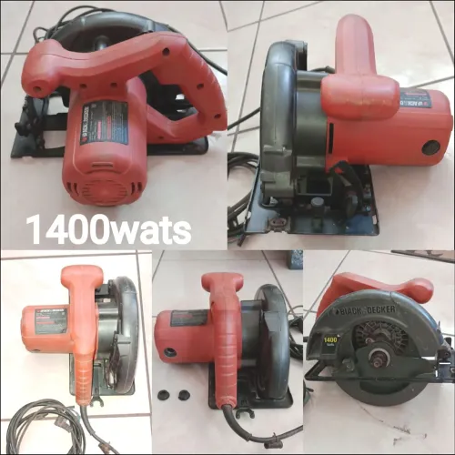 Serra Circular Black&Decker 1400W ( Precisa de Manutenção )