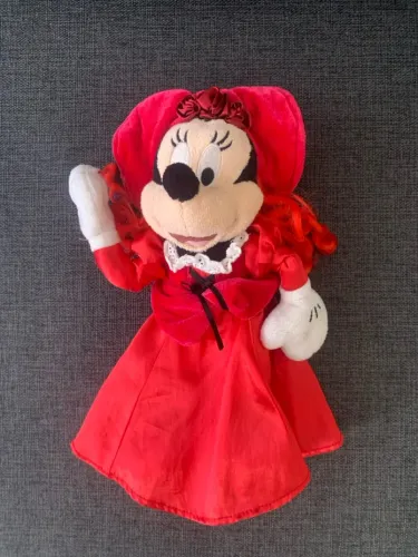 DISNEY MINNIE PIRATES OF THE CARIBBEAN RED HEAD PLUSH- Excelente estado