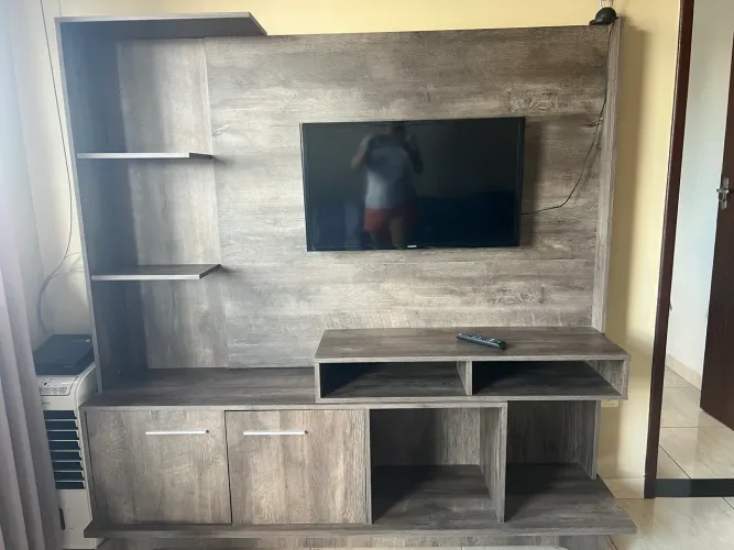 VENDO ESTANTE RACK SEMI NOVA SEM MARCAS DE USO