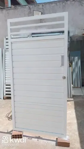 portão social