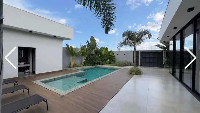 Casa Térrea com Piscina 
