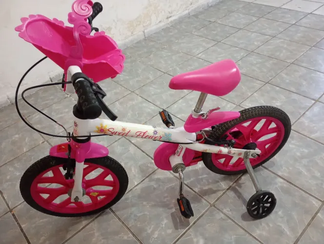 Bicicleta semi nova aro 16 infantil menina