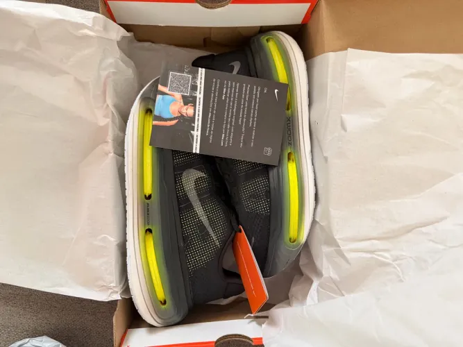 NIKE VOMERO PREMIUM 
