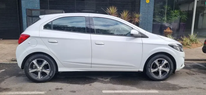 Chevrolet Onix Hatch LTZ 1.4 8V Flex Mec. 4P 2019