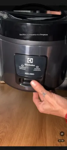 Panela elétrica Electrolux Rita Lobo