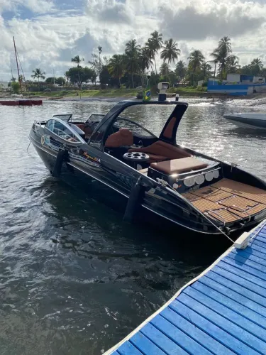 LANCHA MAGNA 250A POPA LONGA