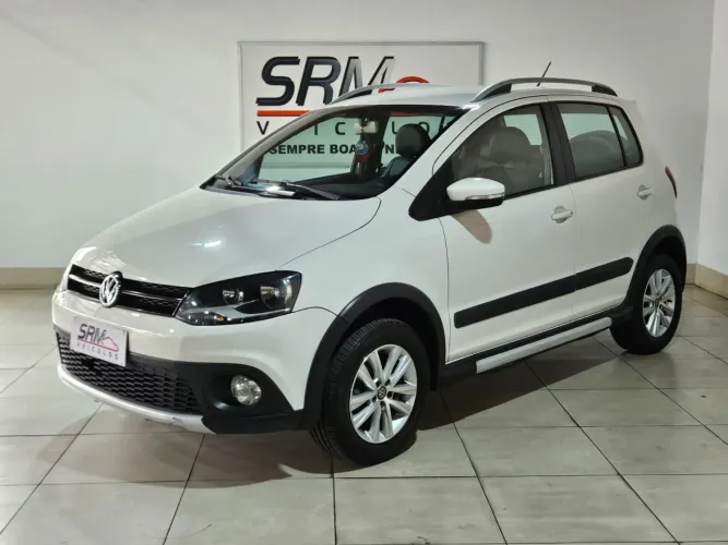 Volkswagen Crossfox 1.6 MI Total Flex 8V 5P 2013