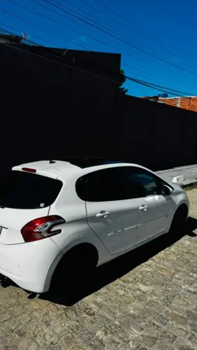 Peugeot 208 Allure 1.5 Flex 8V 5P 2014