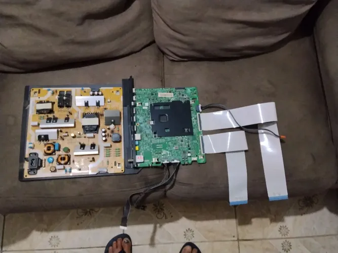Placas de TV Samsung un49mu6100g retirar no local