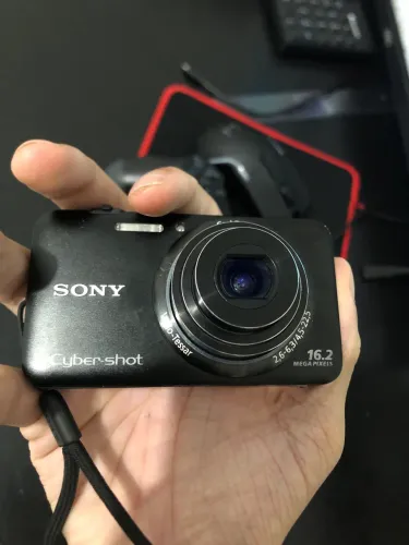 Câmera Sony Cybershot Preta 16.2 megapixels 