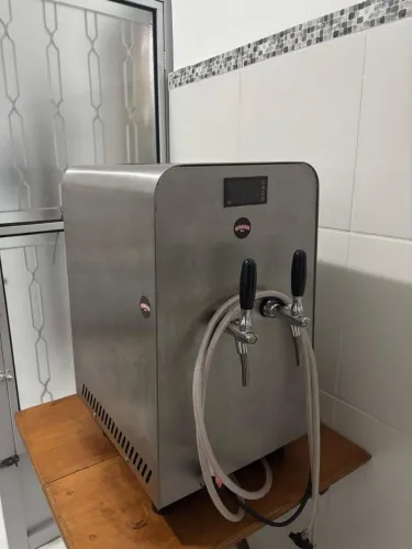 Choppeira Elétrica Memo Hug 110 L/h - 220V