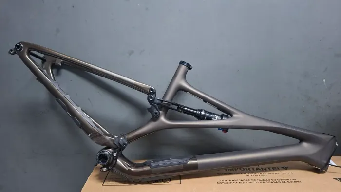 Quadro Specialized Stumpjumper S4 com Shock Fox
