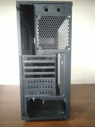 gabinete gamer aerocool gt