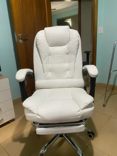Cadeira escritório couro branco