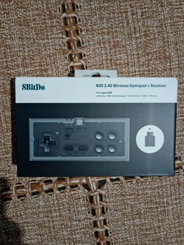 CONTROLE 8 BITDO NES, FAMICON, DYNAVISION (LACRADO)