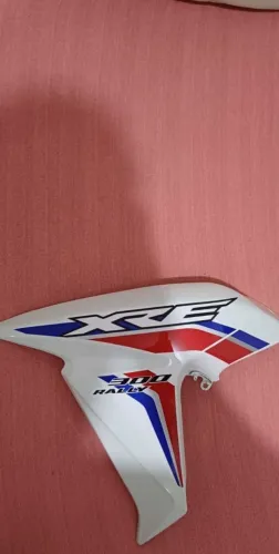 Asa lateral esquerda xre 300 2017/2018